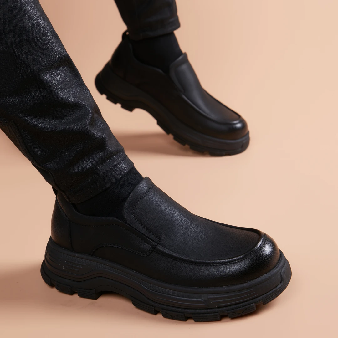 男士一脚蹬痞帅高级感干净感厚底增高商务帅气防水休闲开车专用