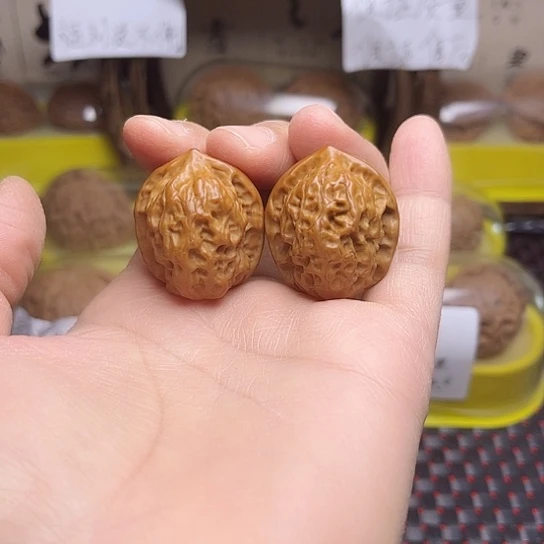 吊坠文玩核桃玲珑