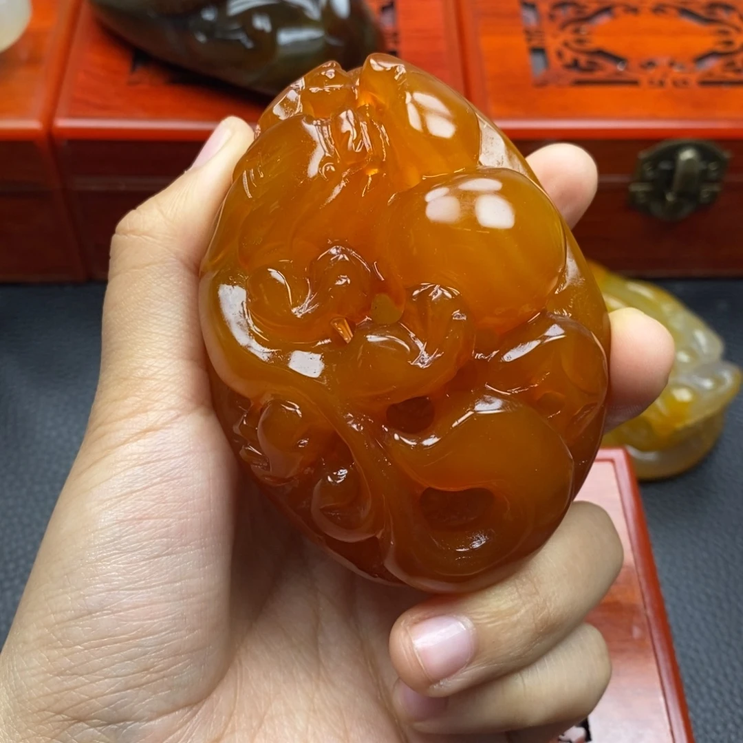 志***远玛瑙/玉髓未镶嵌珠宝奇石