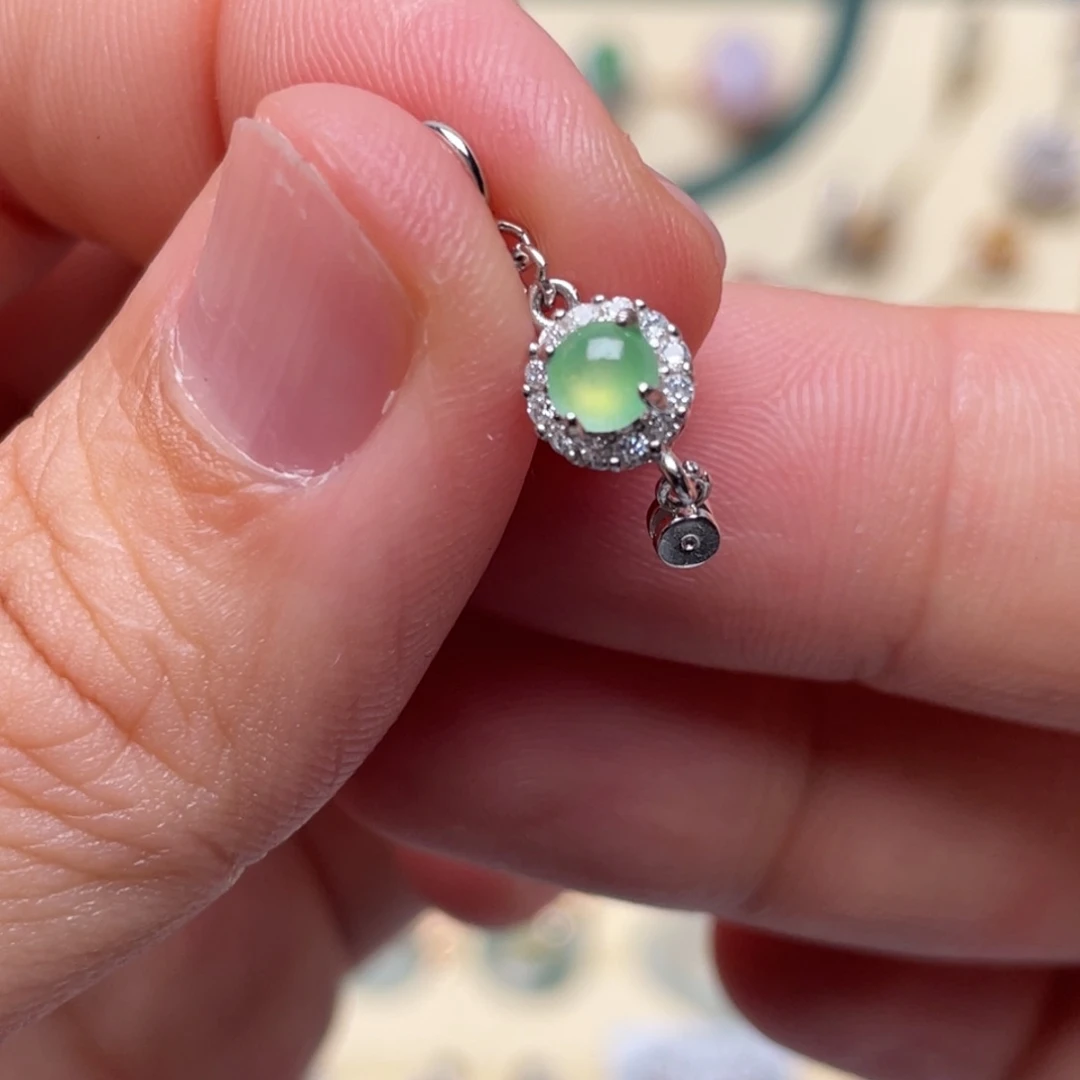 翡翠颈饰银S925镶嵌纯天然缅甸翡翠