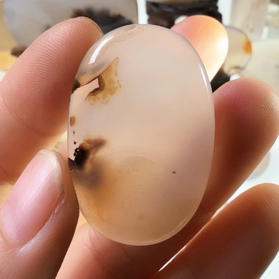 玛瑙/玉髓未镶嵌珠宝半成品