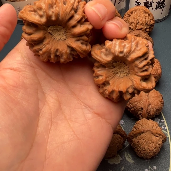 阴***乐文玩核桃吊坠42+龙门涧