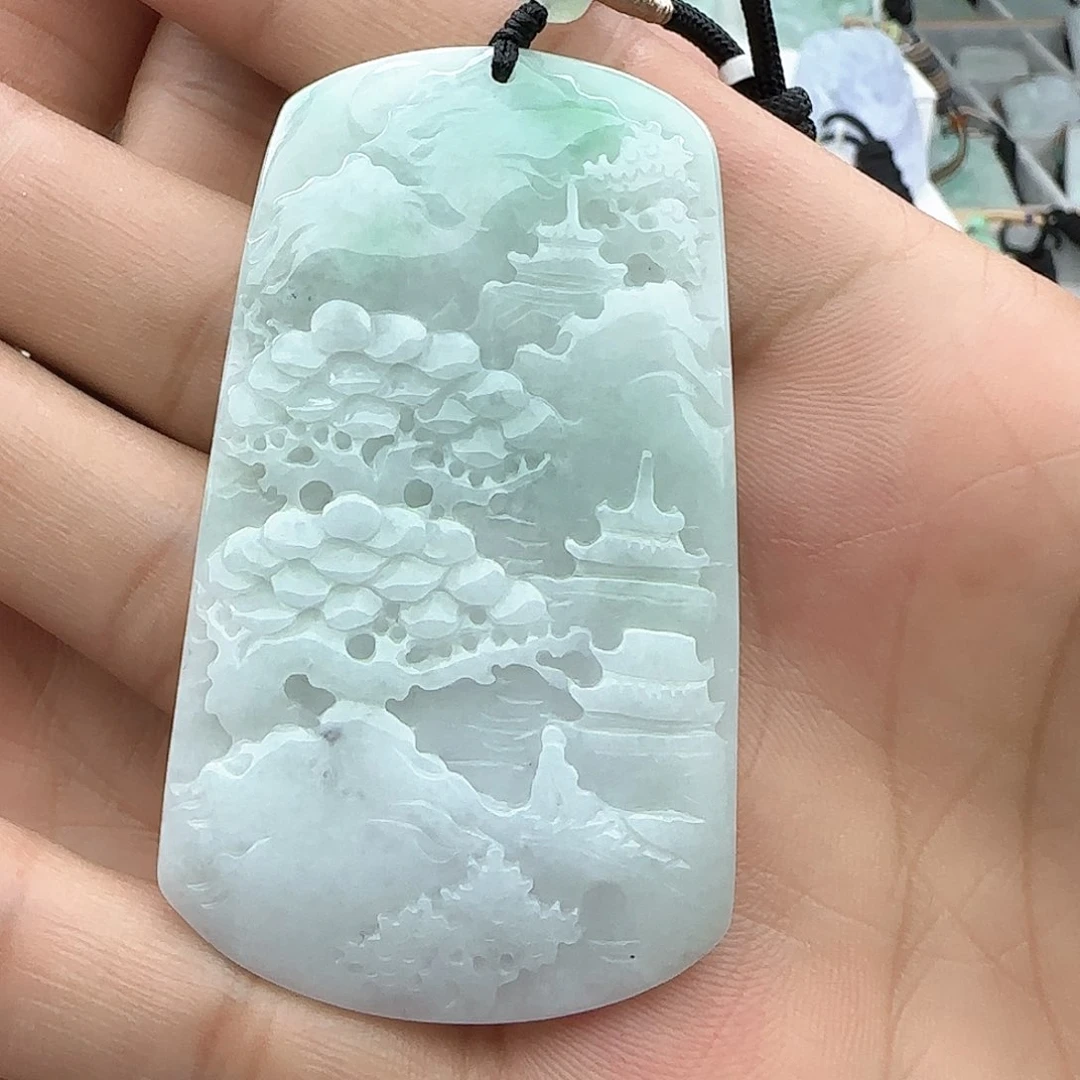 翡翠颈饰未镶嵌翡翠