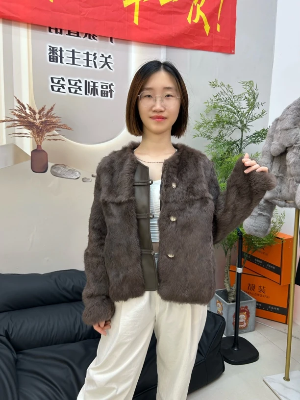 2025新款兔毛皮草外套女短款立领韩版冬季新款兔毛皮草外套直筒袖