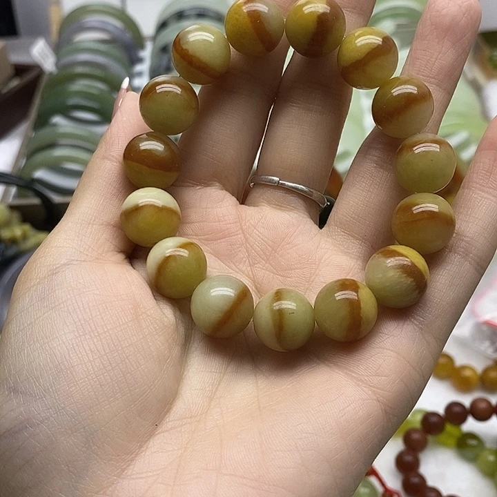 米***儿蛇纹石玉未镶嵌手链