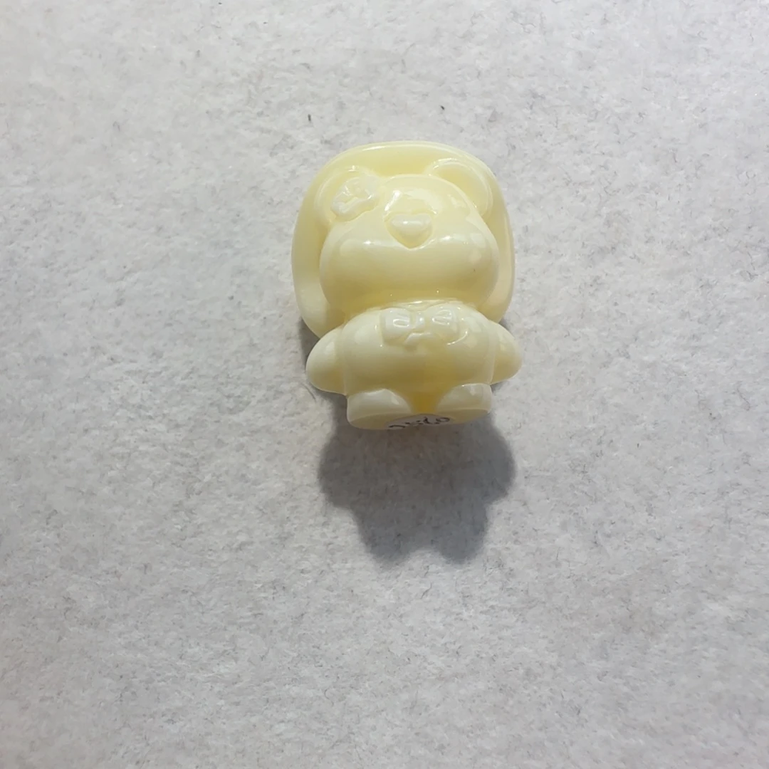 未镶嵌颈饰琥珀蜜蜡