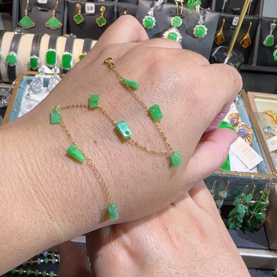 翡翠18K金镶嵌颈饰手链