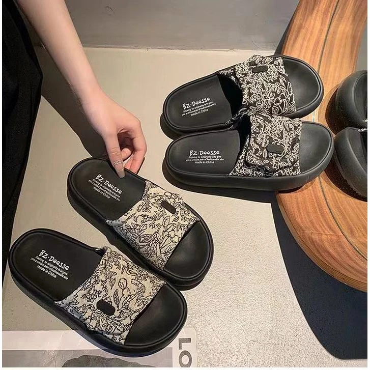 网红爆款女外穿夏季新款法式厚底沙滩度假拖鞋T70