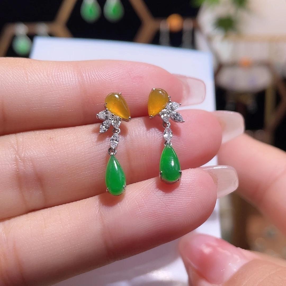 翡翠18K金镶嵌耳饰