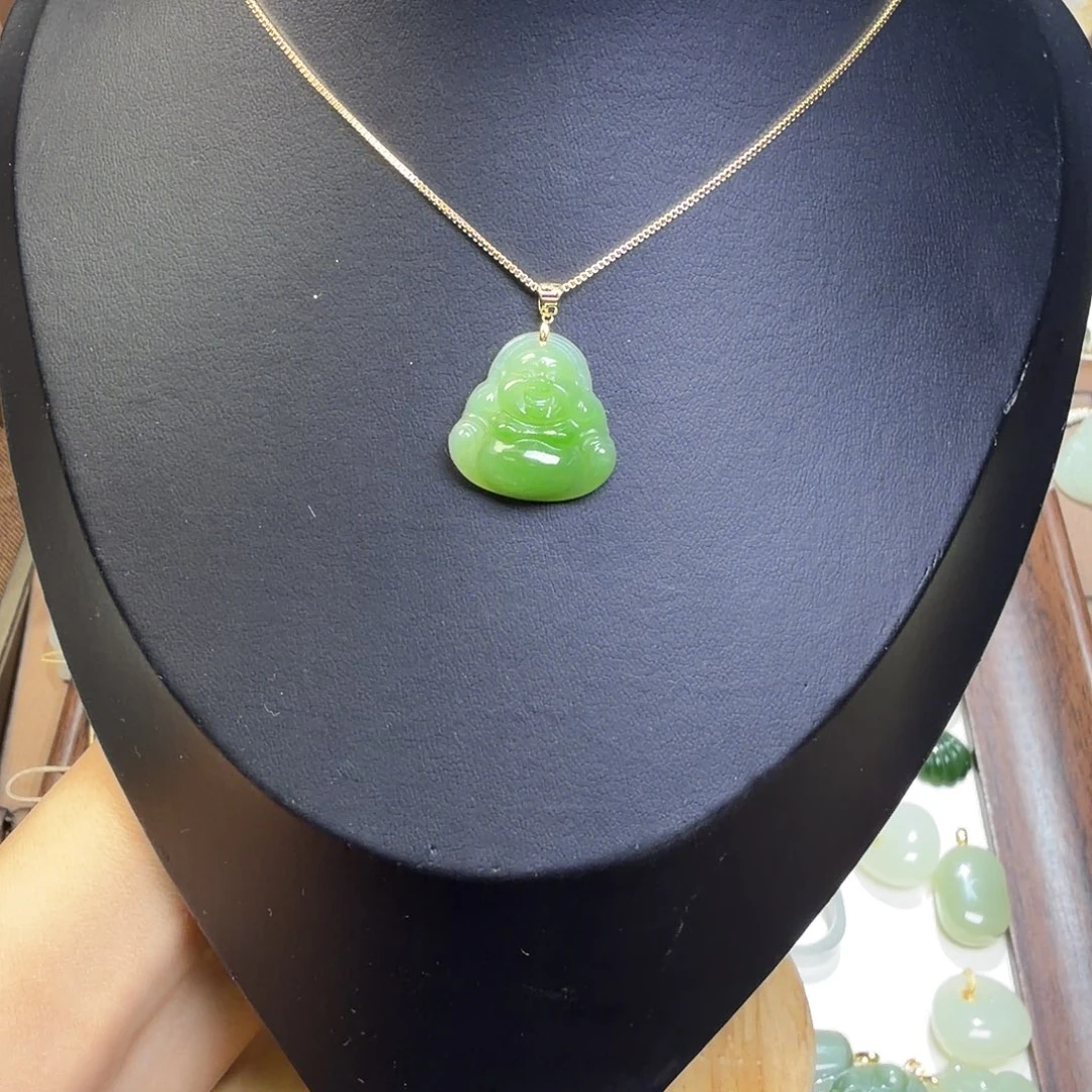 和田玉18K金镶嵌颈饰