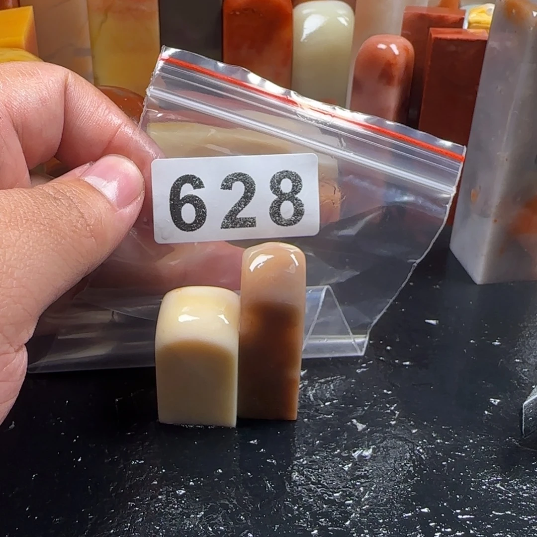 繁***多老挝石老挝