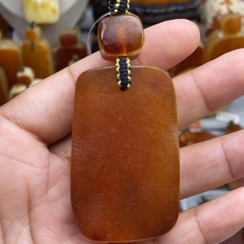 【闪购商品】琥珀颈饰未镶嵌
