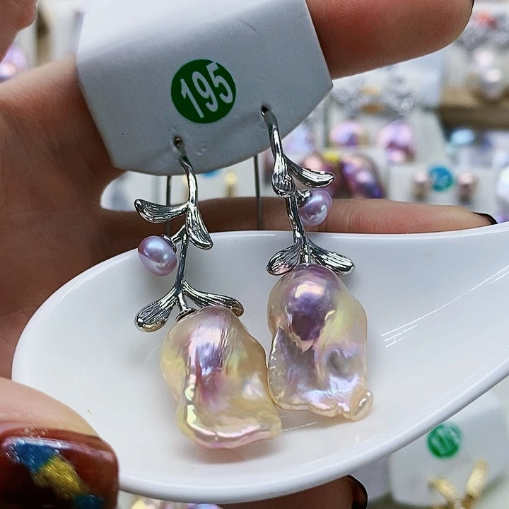 颈饰银S925镶嵌淡水珍珠