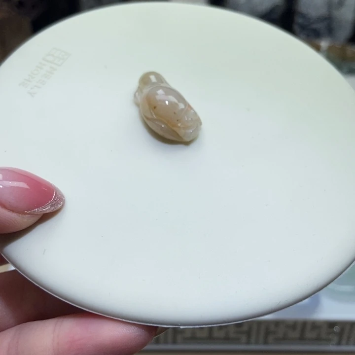 颈饰未镶嵌翡翠玉兰花