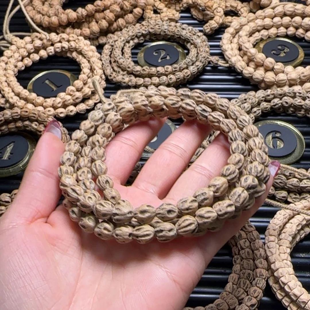 【闪购商品】柏香籽/百香籽吊坠一***密