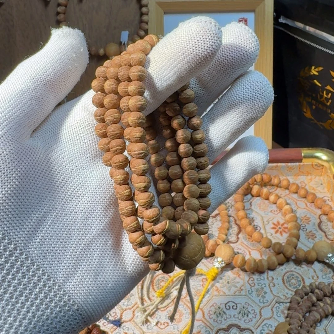 L***ʃ凤眼菩提吊坠酸枣核凤眼菩提