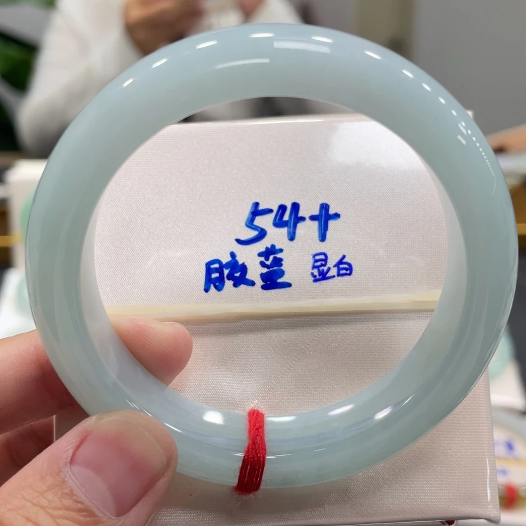 翡翠未镶嵌手镯翡翠