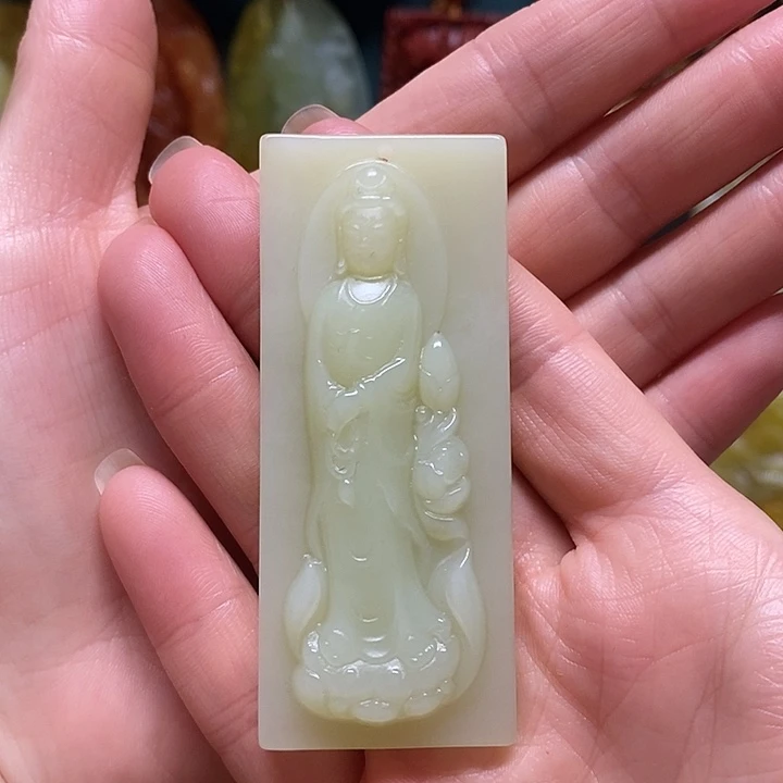 未镶嵌岫玉吊坠(赠链)