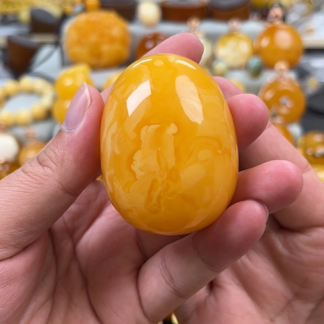 蜜蜡未镶嵌珠宝奇石
