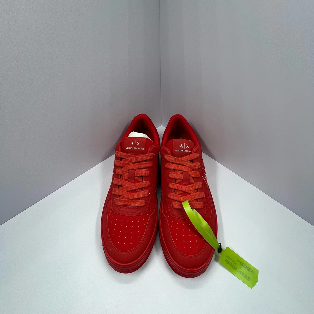 804 603981 红色板鞋 43码