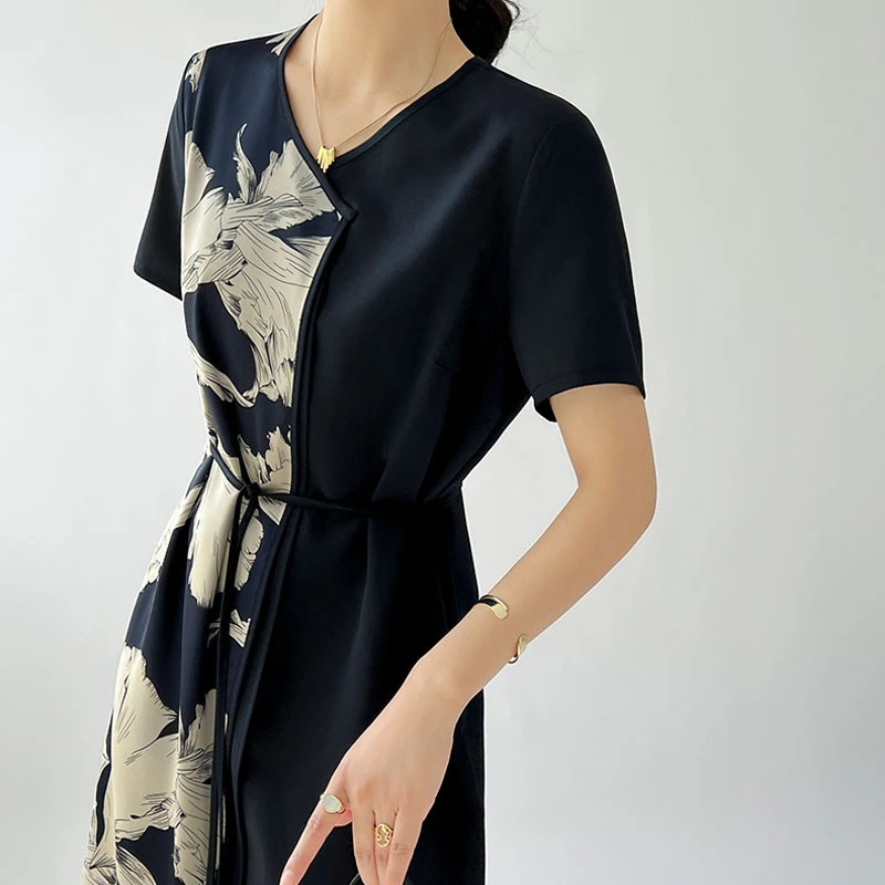 UQS慵懒风夏季连衣裙2025新款气质减龄印花裙子收腰显瘦醋酸裙