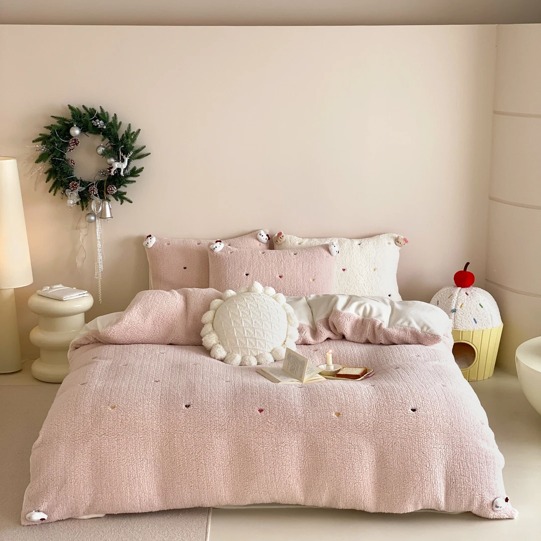 爱心喵喵丨秋冬加厚牛奶绒刺绣工艺柔软细腻保暖裸睡四件套