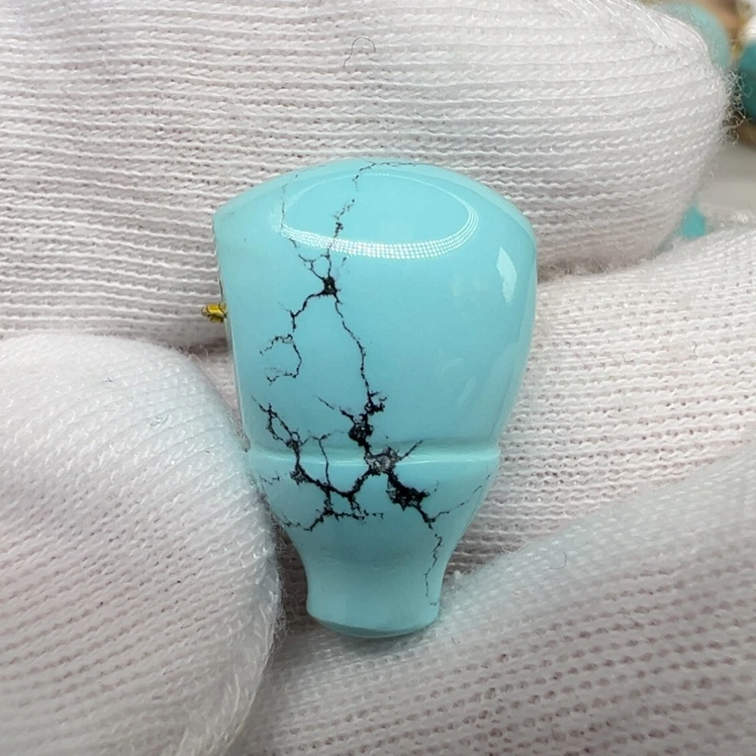 绿松石配饰未镶嵌