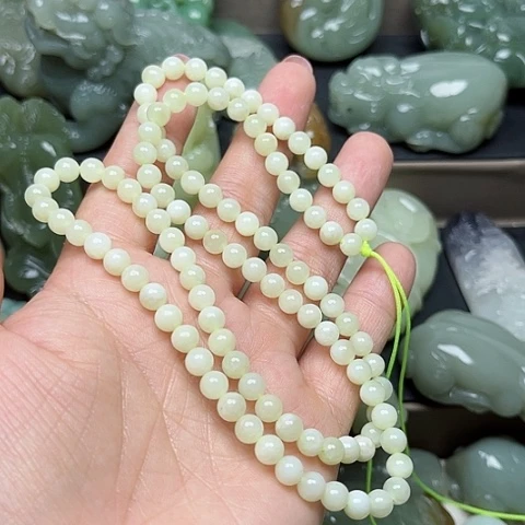 和田玉未镶嵌颈饰天*秀