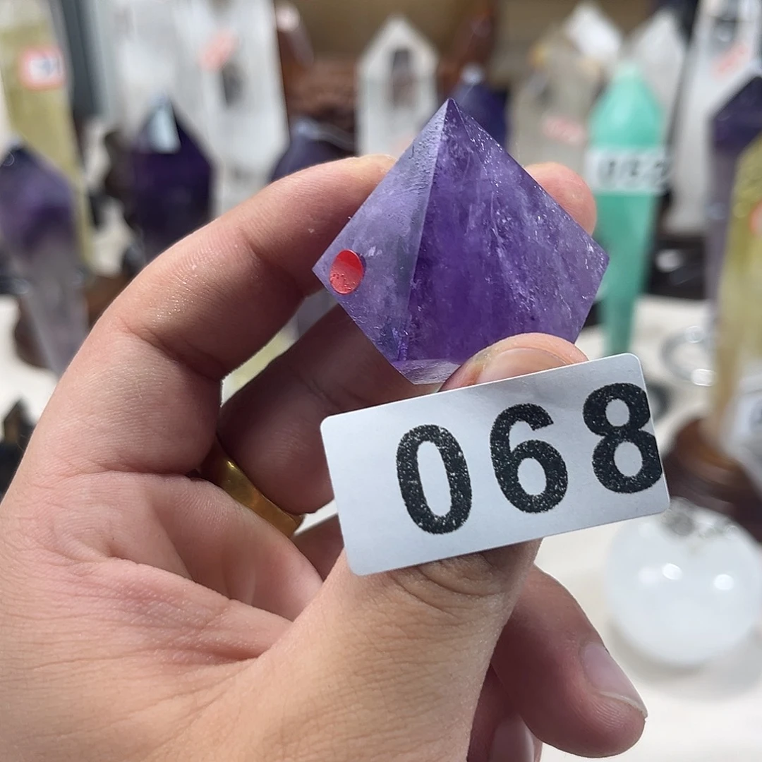 未镶嵌水晶大型摆件（非配饰）