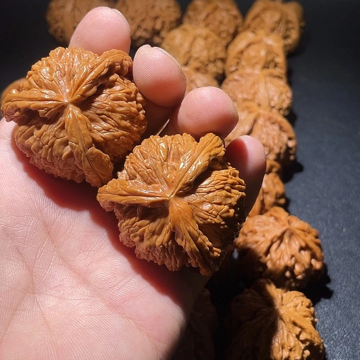 茶***雨文玩核桃吊坠我们都会