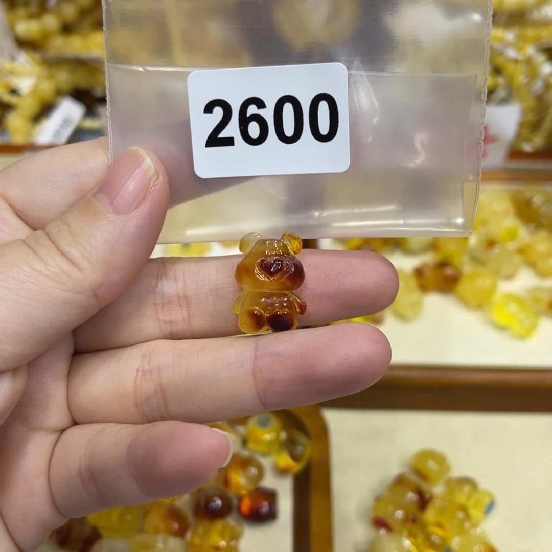 琥珀珠宝奇石未镶嵌