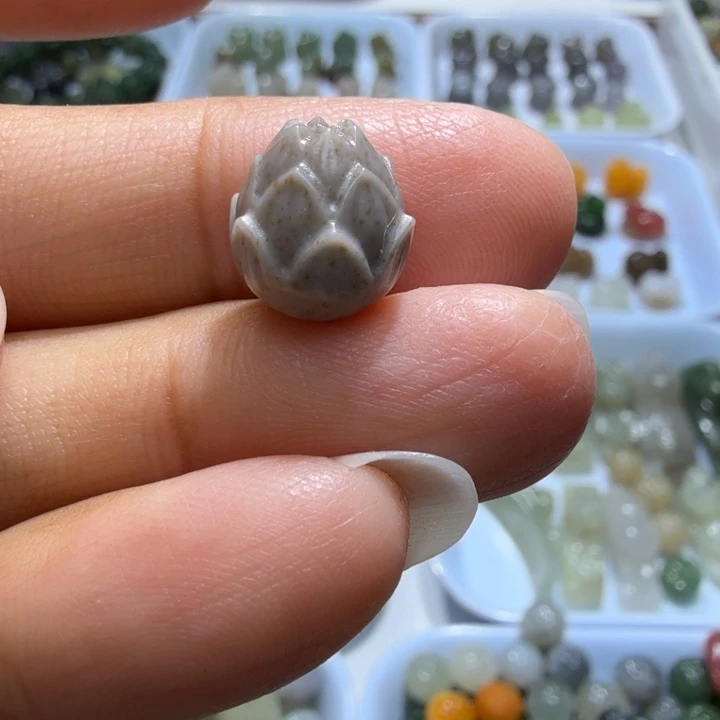 未镶嵌和田玉珠宝半成品
