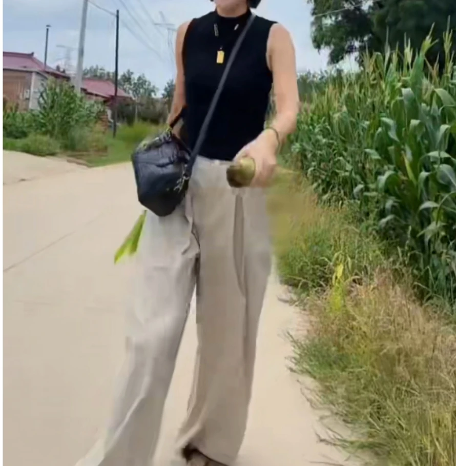 时尚潮流百搭精品女装dgd2208