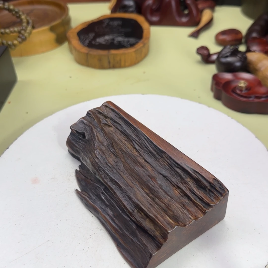 大果紫檀（缅甸花梨）开*