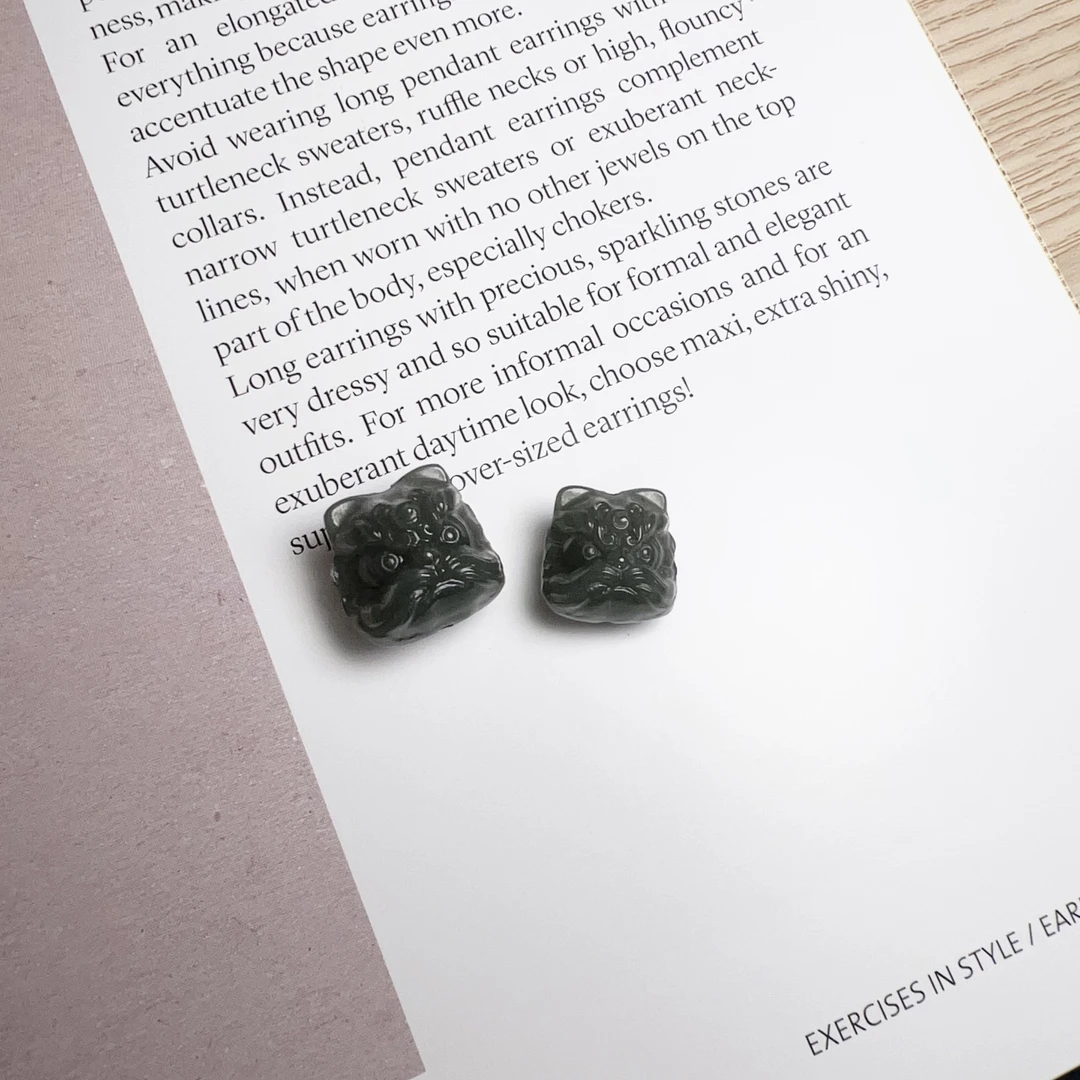 天然和田玉且末蓝醒狮通孔雕件（1件）多样性发一随机发货