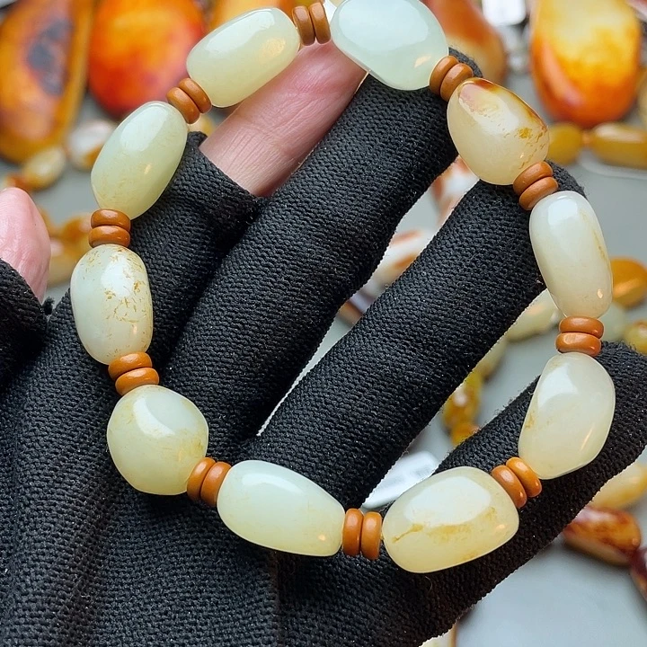 和田玉未镶嵌手链