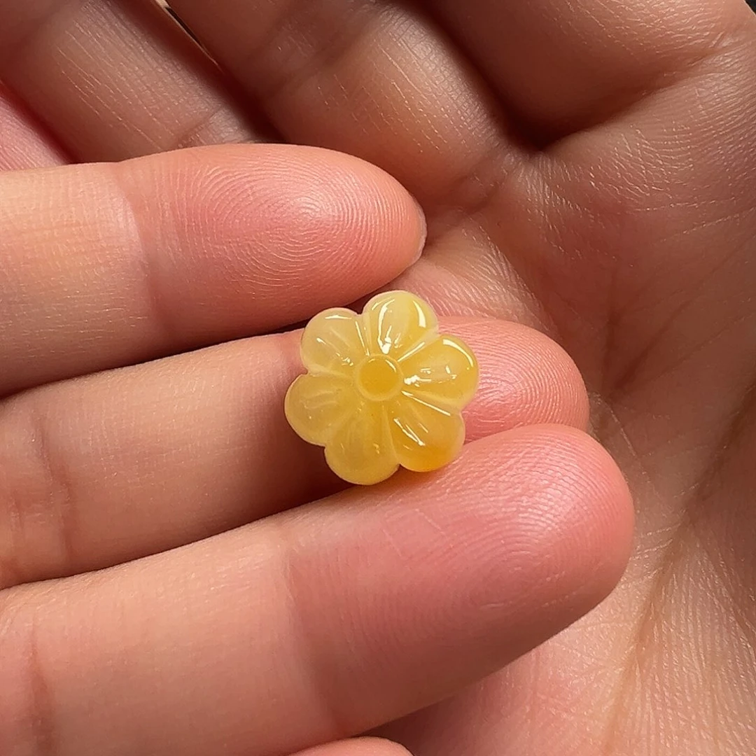 蜜蜡颈饰未镶嵌梅花（打孔不退换）