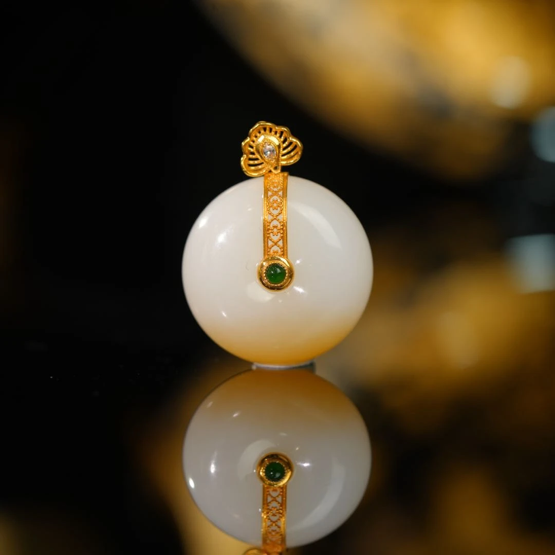 【初见好物】18k金和田玉平安扣吊坠-MCH168X230【多样性发一件】