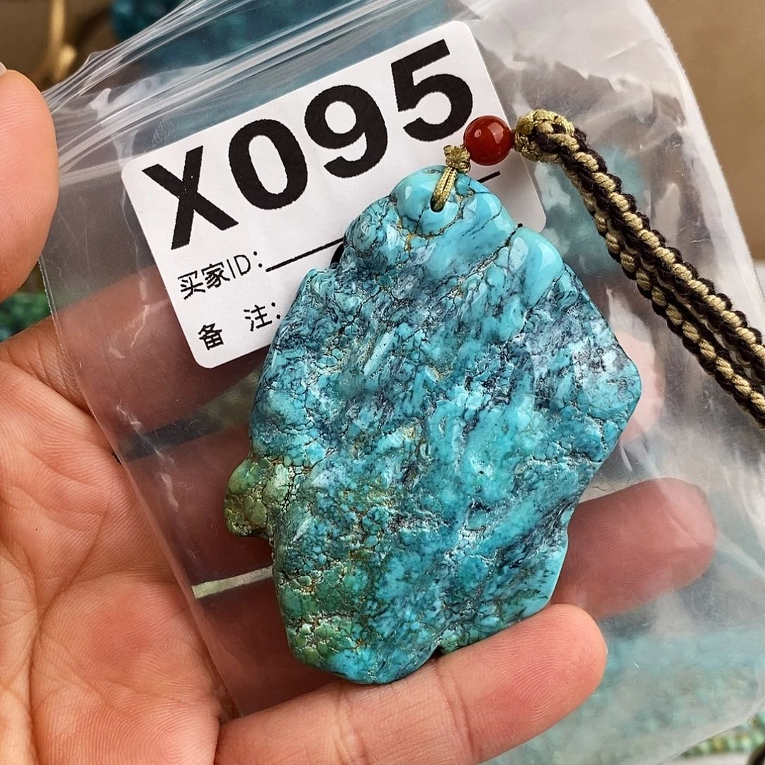 绿松石未镶嵌原矿