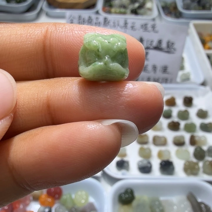 和田玉未镶嵌珠宝奇石