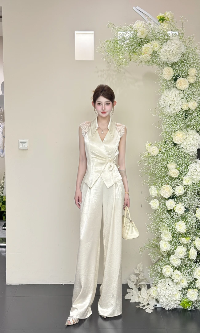 【精选优品】新款法式INS风蕾丝镂空气质阔腿裤时尚套装25692