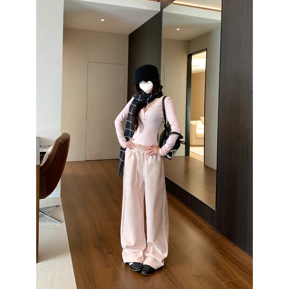舒适主义深v领长袖T恤女+阔腿抽绳卫裤套装  60320