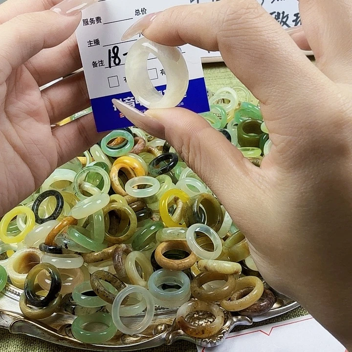 蛇纹石玉未镶嵌戒指v