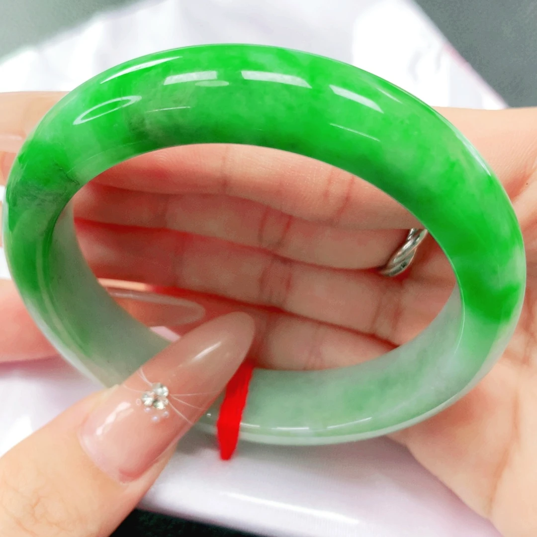 未镶嵌手镯翡翠54。