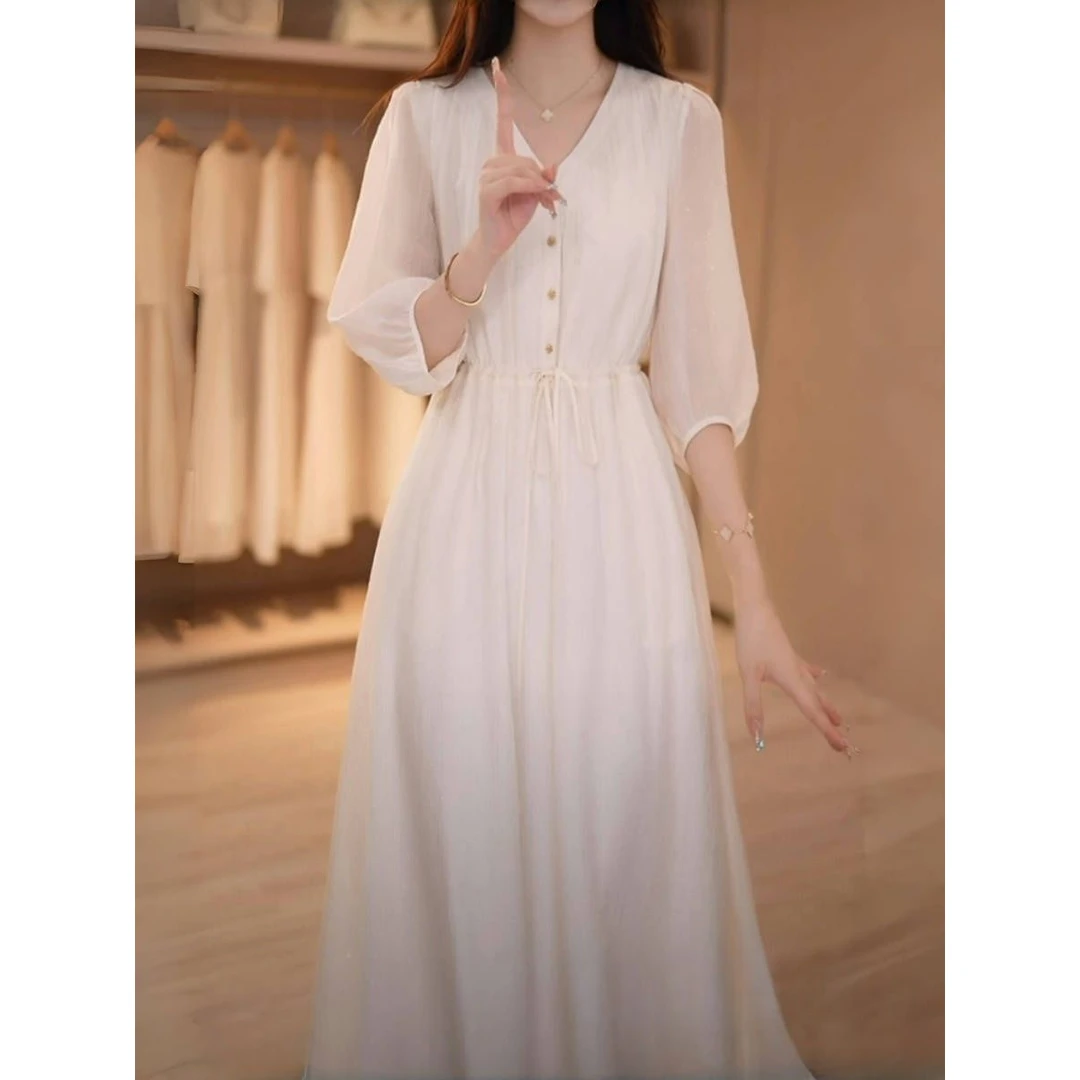 高端轻奢气质V领连衣裙女2025夏季新款宽松显瘦系带收腰长裙子
