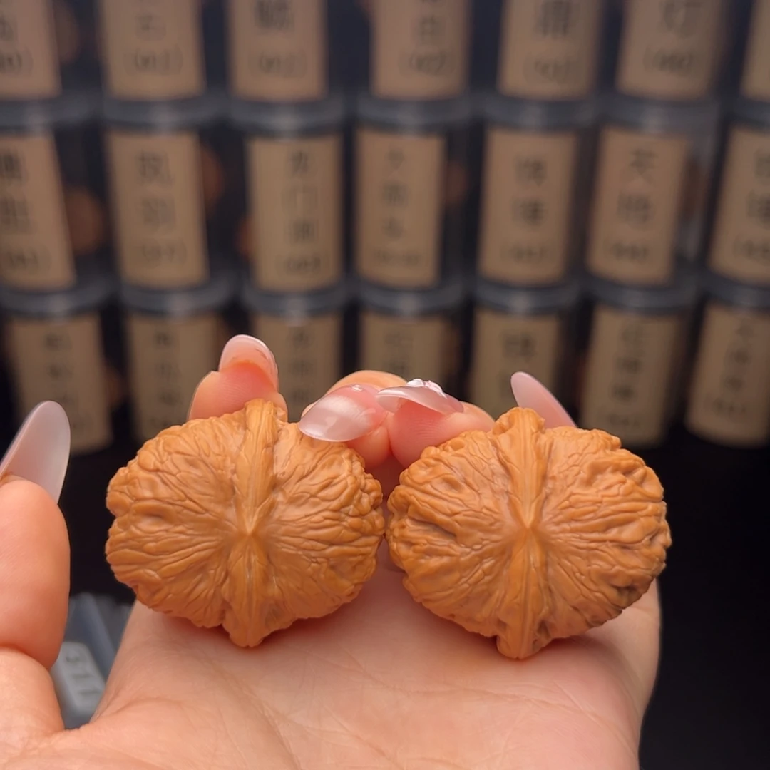 小***湃文玩核桃吊坠元宝41