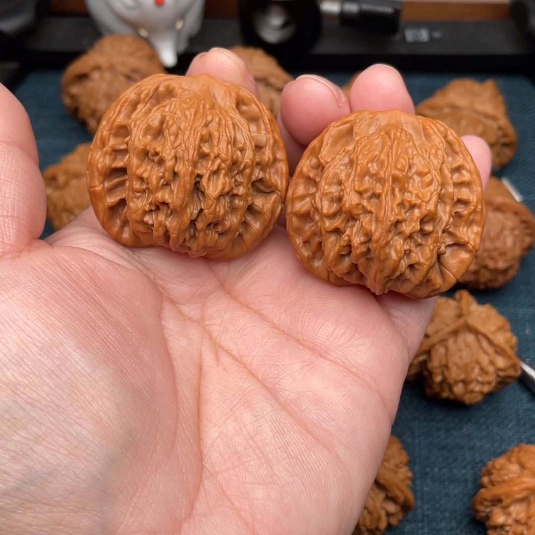 文玩核桃把件全品虎头43