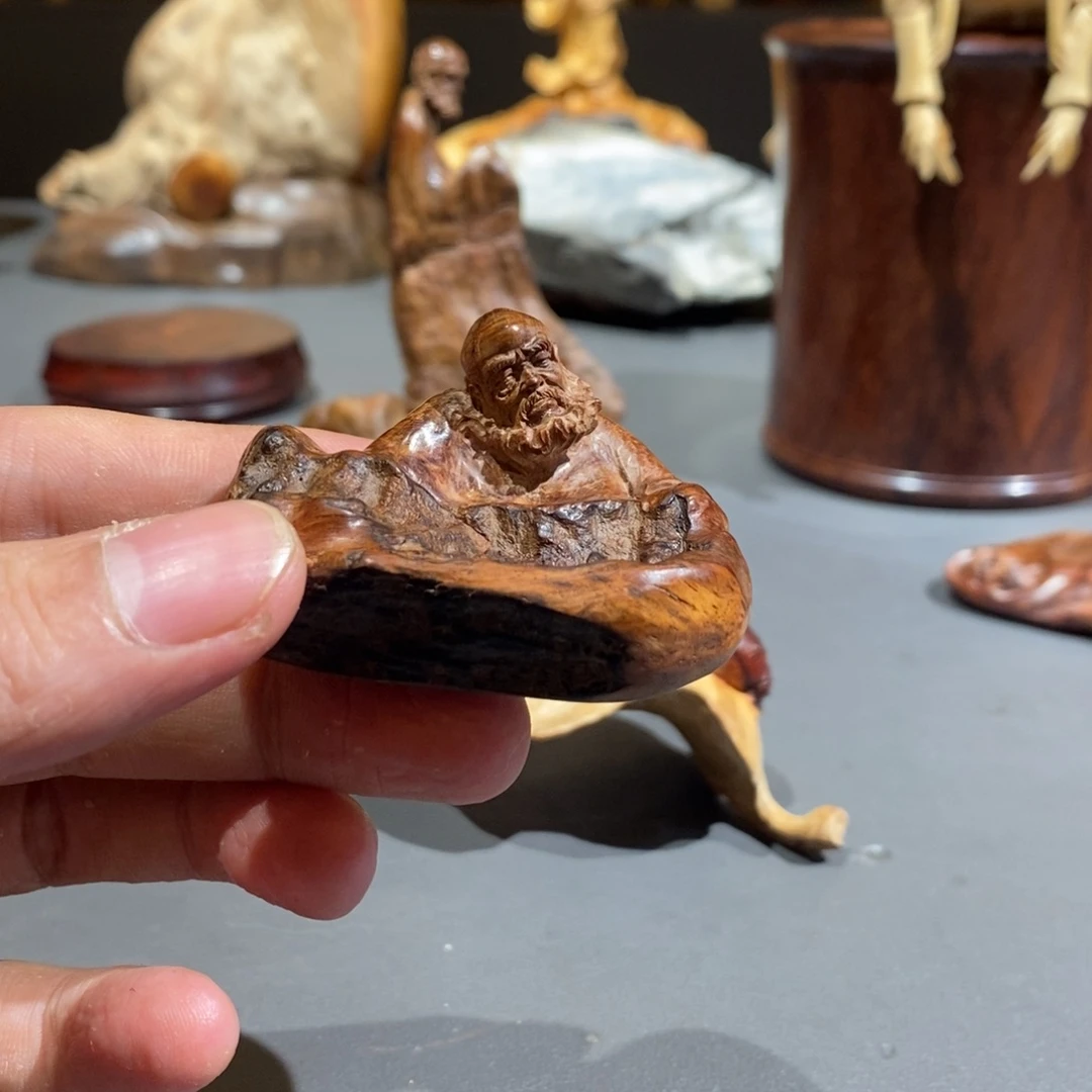 汀***枫黄花梨/降香黄檀达摩纯手工雕刻