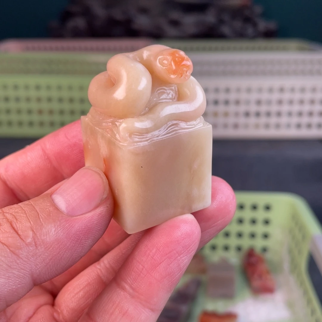 寿山石印石c****r寿山石印章