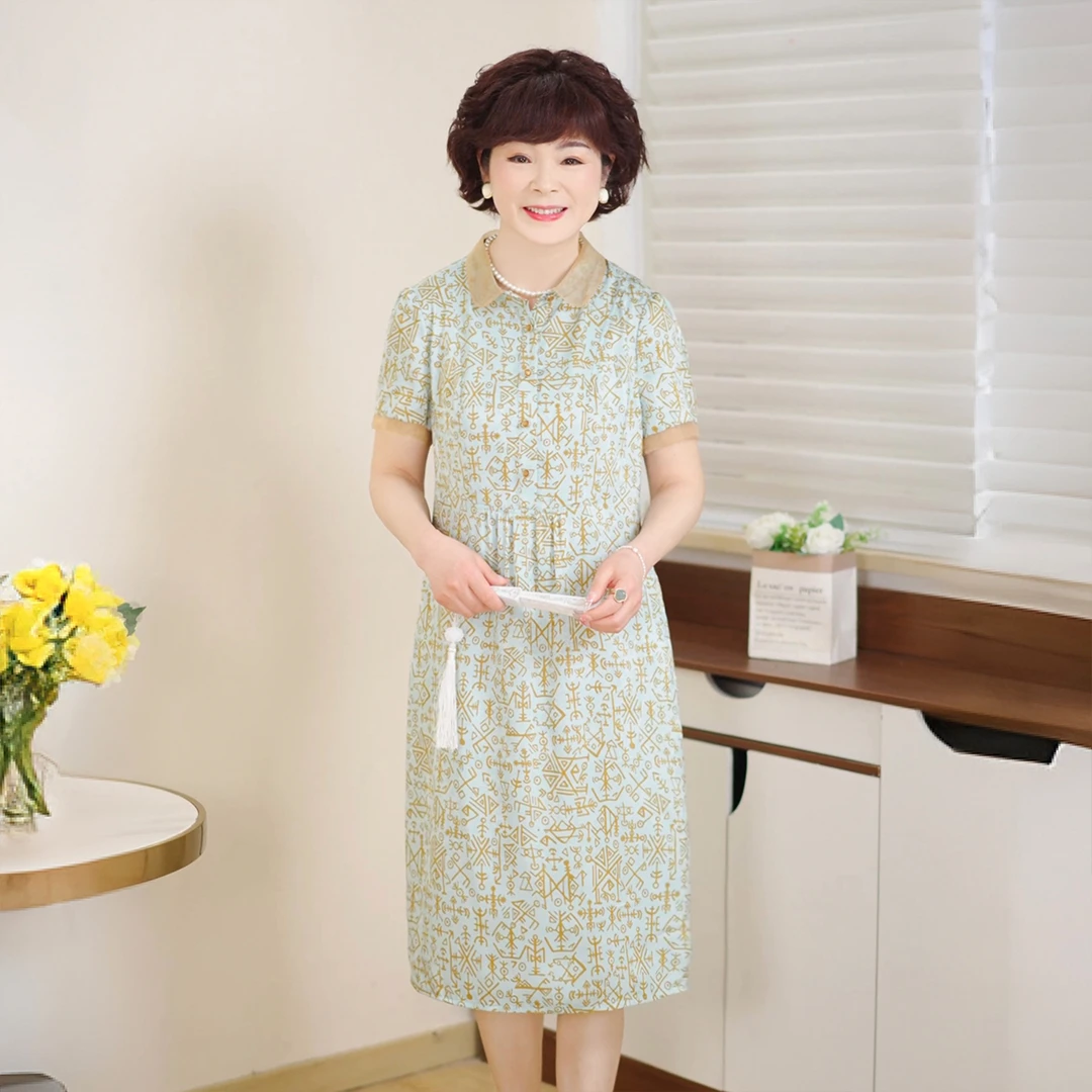 中年妈妈装洋气高贵连衣裙2025夏装新款中老年短袖立体印花裙子